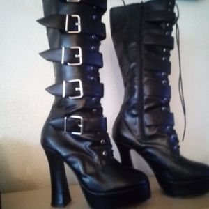 BLACK FAUX LEATHER LADIES BUCKLE BOOTS